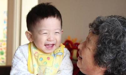 宝宝为什么先叫奶奶