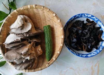 平菇与什么蔬菜搭配