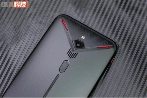 黑色沉着是什么样的
